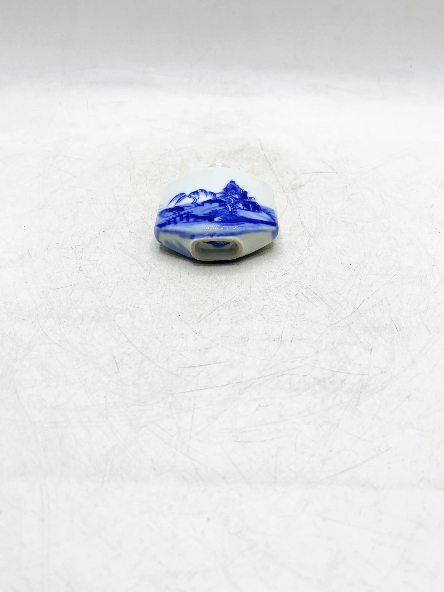 清朝青白山水六角花瓶