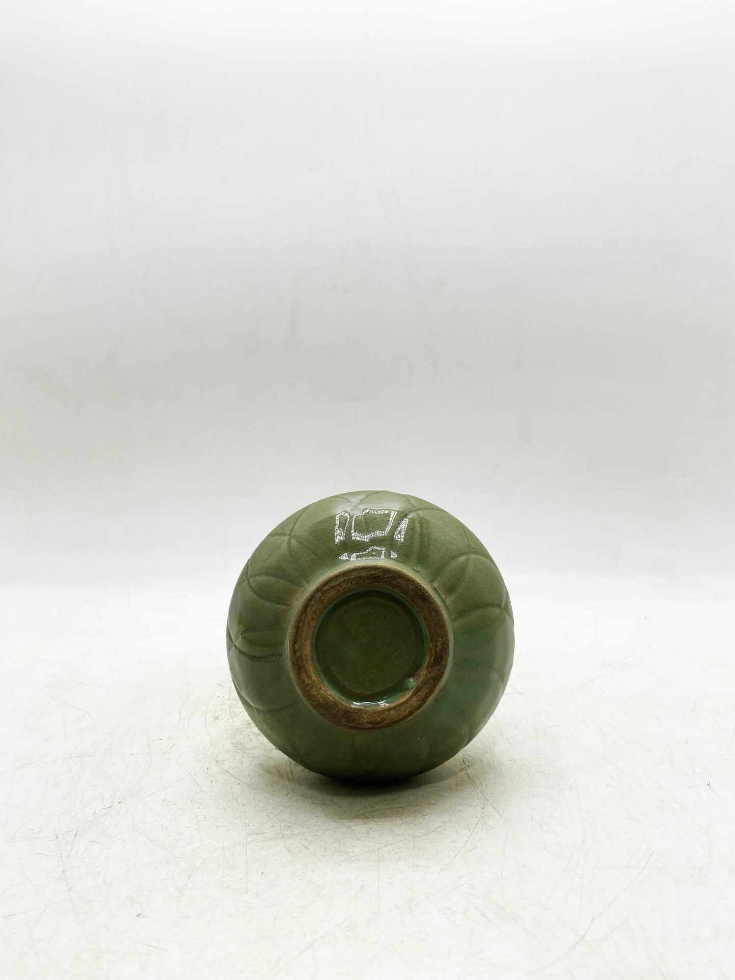 Ming Dynasty Longquan Kiln Celadon Carved Long-necked Vase