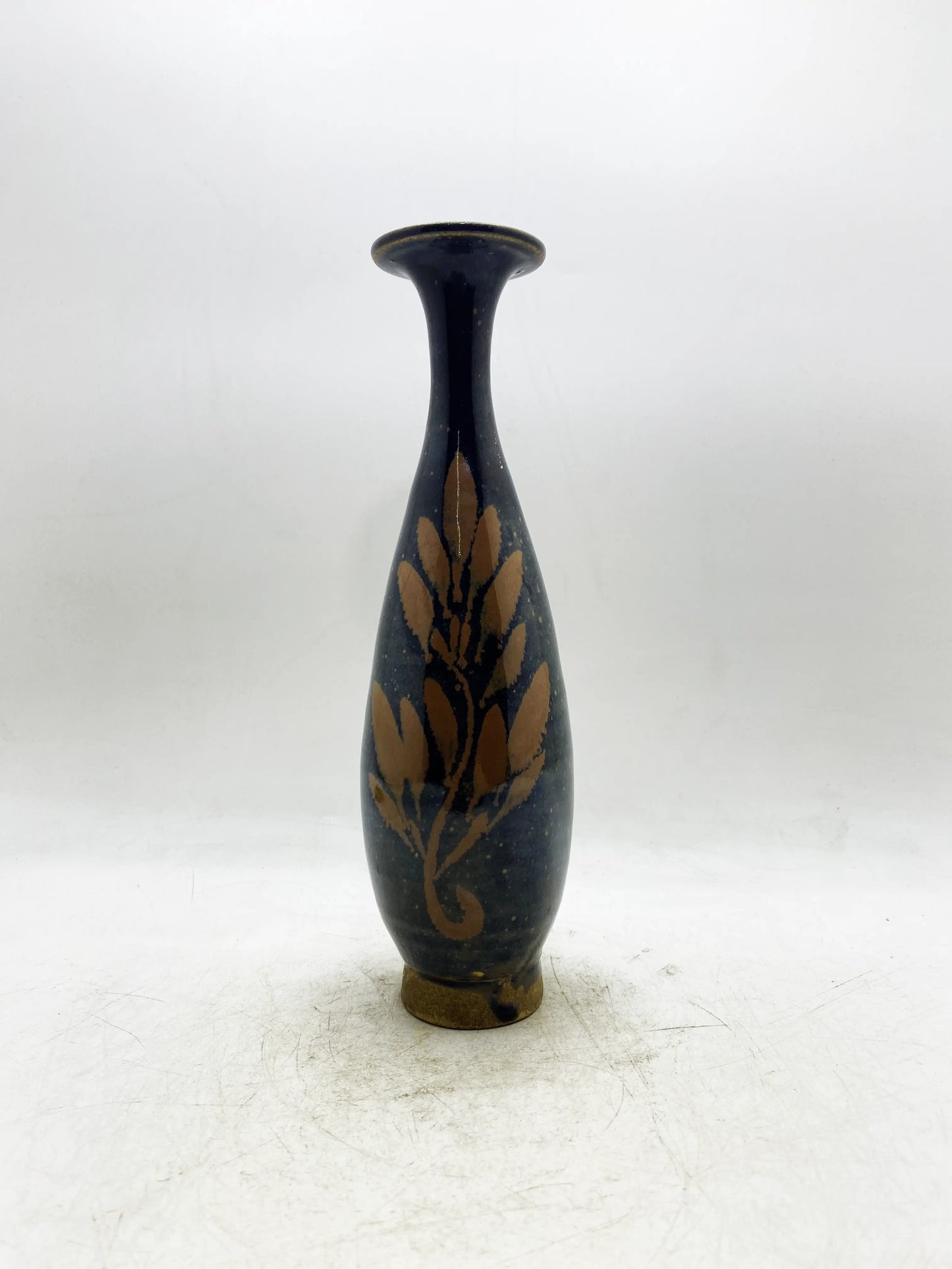 元代冀州窯黒釉茶彩柳葉花瓶