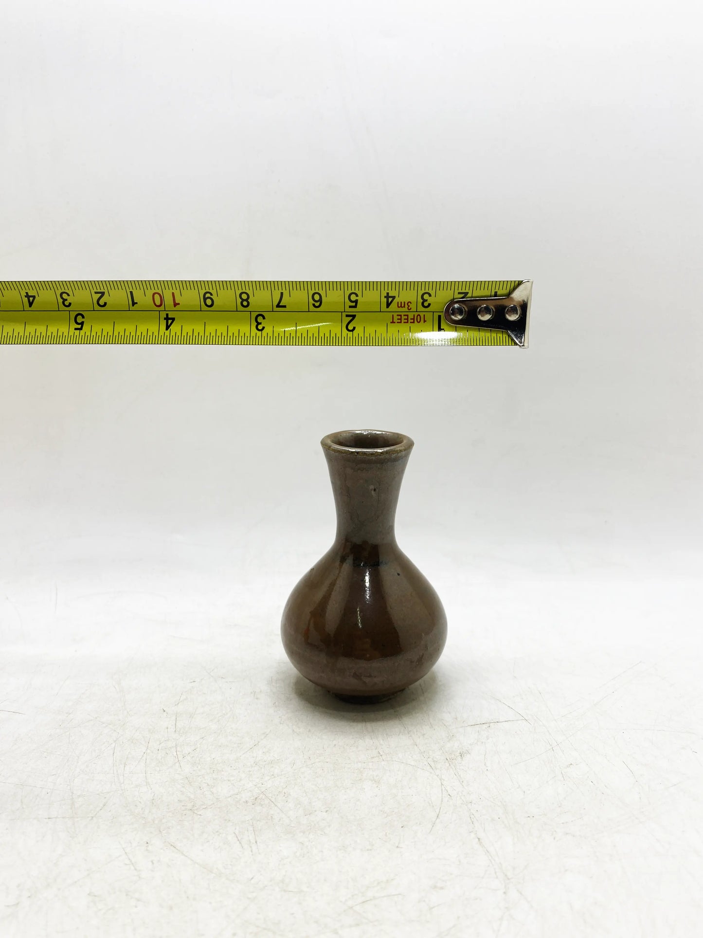 Ming Dynasty Sauce-Glaze Kiln-Transformed Small Vase